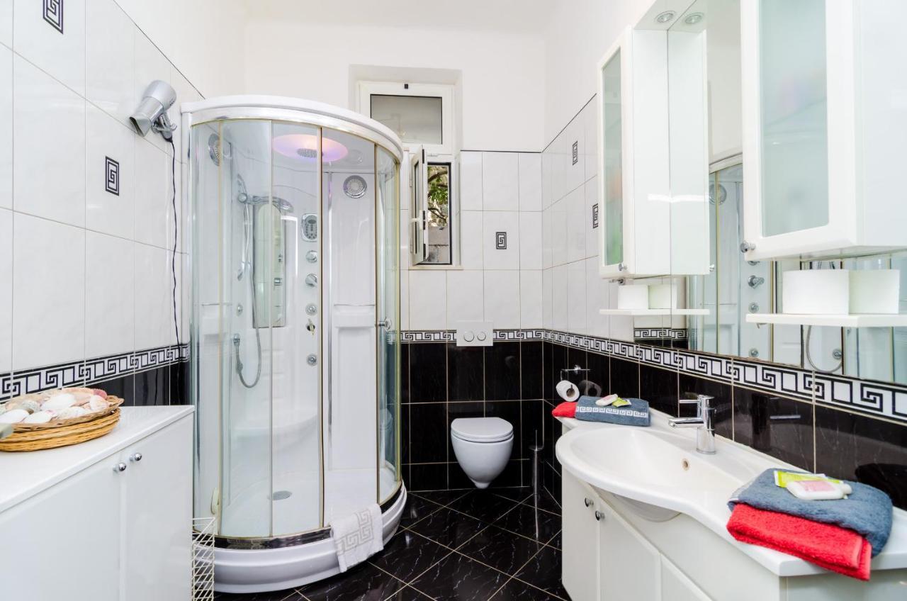 Apartment Caceris Дубровник Екстериор снимка